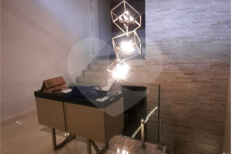 Casa à venda com 3 quartos, sendo 2 suítes,  em Vila Galvão, Guarulhos, SP