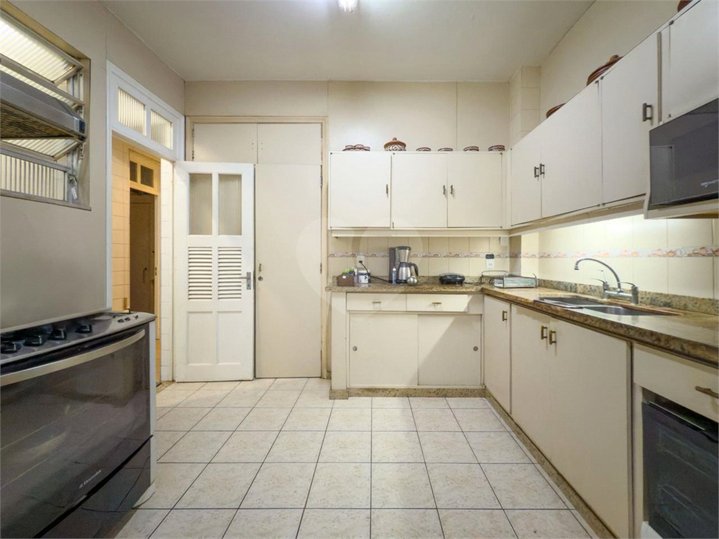 Apartamento à venda com 3 quartos, sendo 1 suíte,  em Copacabana, Rio de Janeiro, RJ