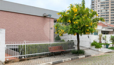 Casa Térrea à venda com 7 quartos, sendo 1 suíte,  em Santana, São Paulo, SP