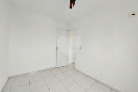 Apartamento à venda ou para alugar com 2 quartos em Vila Anastácio, São Paulo, SP