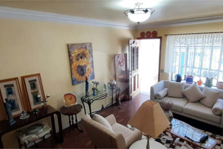 Casa à venda com 3 quartos, sendo 1 suíte,  em Planalto Paulista, São Paulo, SP