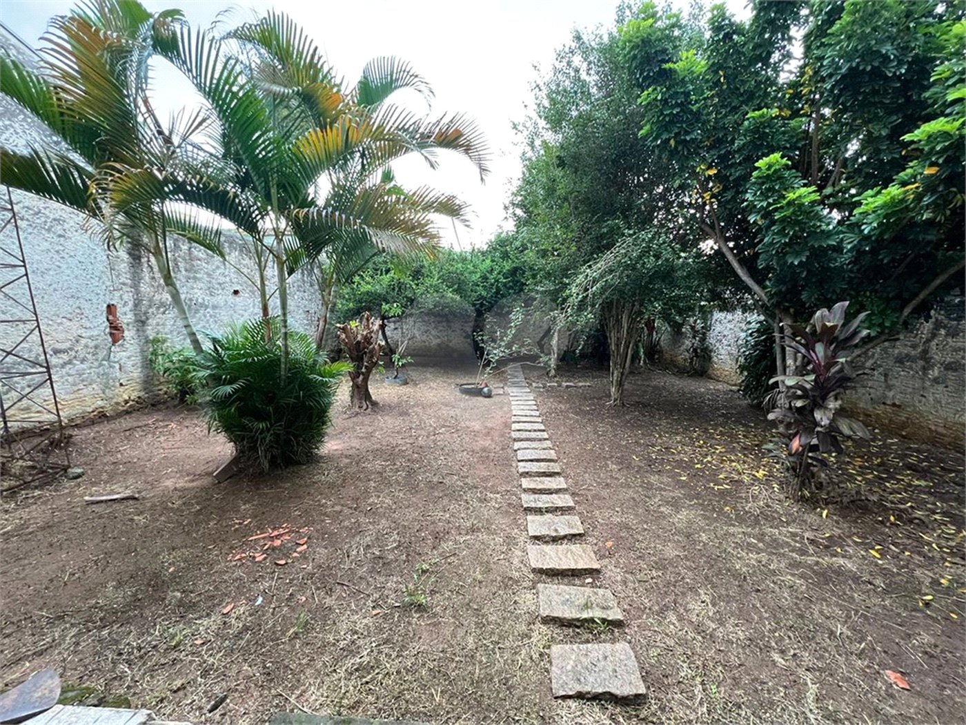 Casa à venda com 3 quartos, sendo 1 suíte, em Vila Aurora, Indaiatuba, SP