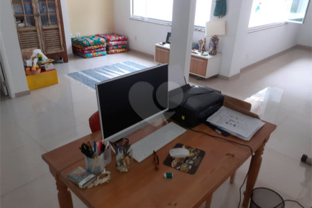 Casa de Vila à venda com 3 quartos, sendo 1 suíte,  em Tijuca, Rio de Janeiro, RJ