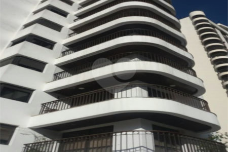 Apartamento à venda com 4 quartos, sendo 3 suítes,  em Vila Andrade, São Paulo, SP