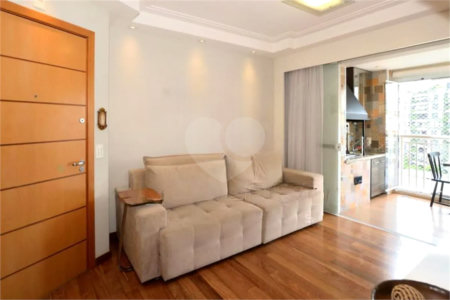 Apartamento à venda com 3 quartos, sendo 1 suíte, em Vila Ipojuca, São Paulo, SP