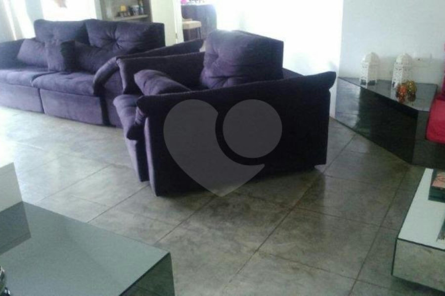 Sobrado à venda com 5 quartos, sendo 2 suítes, em Butantã, São Paulo, SP