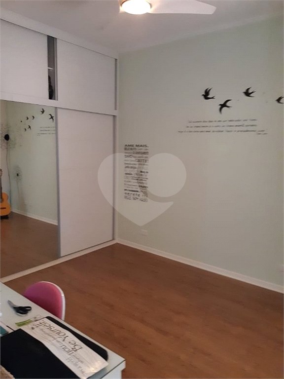 Sobrado à venda com 3 quartos, sendo 2 suítes,  em Vila Paulicéia, São Paulo, SP