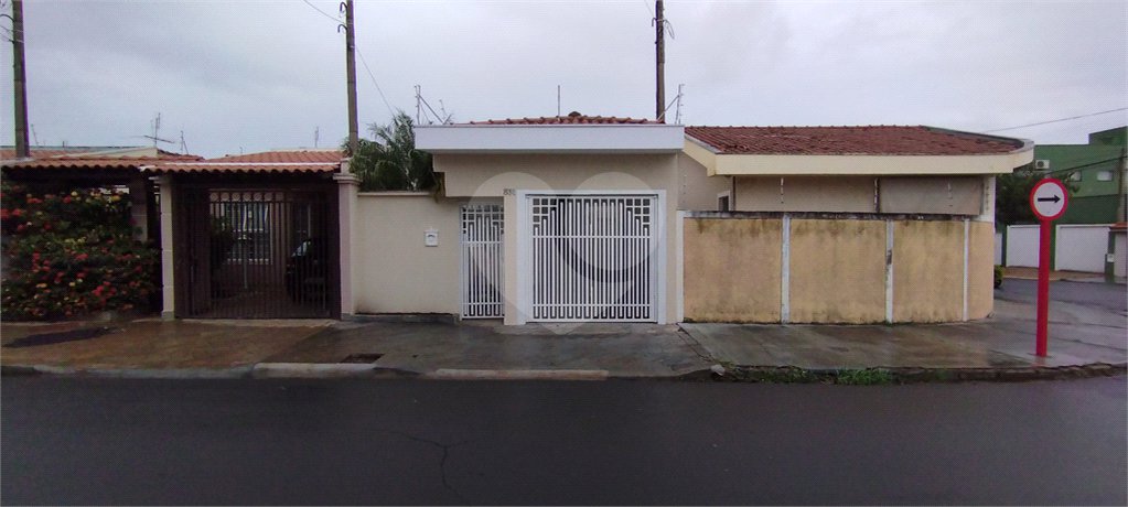 Casa térrea para venda no Planalto paraíso
