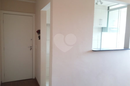 Apartamento no Condomínio Mont Vernon