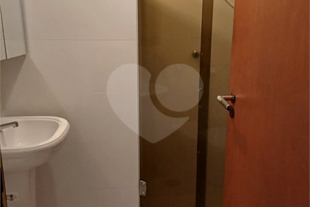 Apartamento à venda com 2 quartos em Cerqueira César, São Paulo, SP