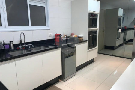 Apartamento à venda ou para alugar com 4 suítes em Santa Teresinha, São Paulo, SP