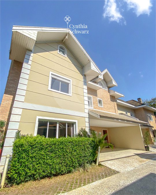 Casa à venda com 4 quartos, sendo 3 suítes, no condomínio Brisa Verde, São Paulo - SP