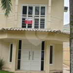 Casa à venda com 5 quartos, sendo 3 suítes, no condomínio Mansões da Prata, Rio de Janeiro - RJ