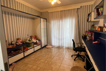Casa à venda com 5 quartos, sendo 4 suítes,  no condomínio Terras de Santa Clara, Jacareí - SP
