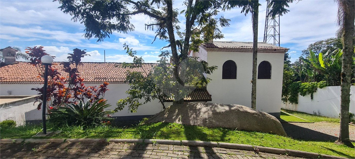 Casa à venda com 5 suítes em Roseira, Mairiporã, SP