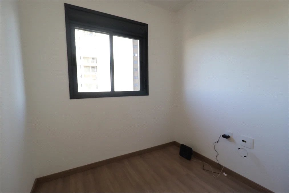 Apartamento à venda com 3 quartos, sendo 1 suíte, em Vila Anastácio, São Paulo, SP