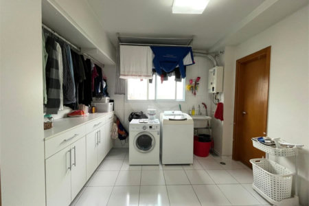 Apartamento á venda com 200m² - Bosque da Saúde