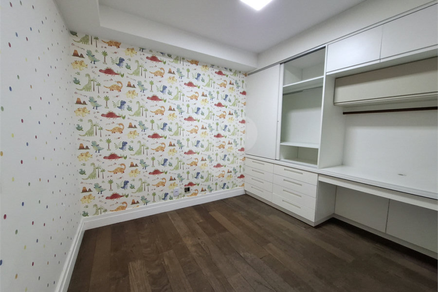 Apartamento à venda com 3 suítes em Lapa, São Paulo, SP