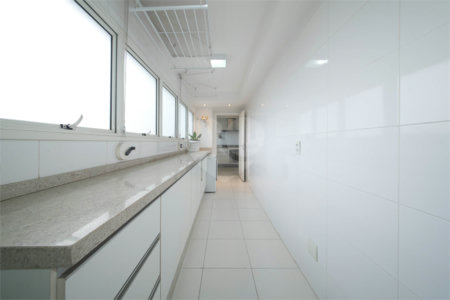 Apartamento à venda com 3 quartos, sendo 2 suítes, em Vila Mariana, São Paulo, SP