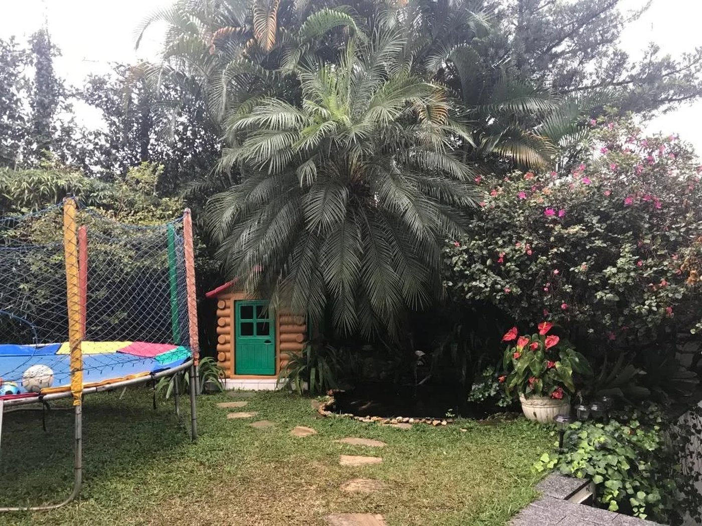 Casa à venda com 5 quartos, sendo 2 suítes, em Jardim Everest, São Paulo, SP