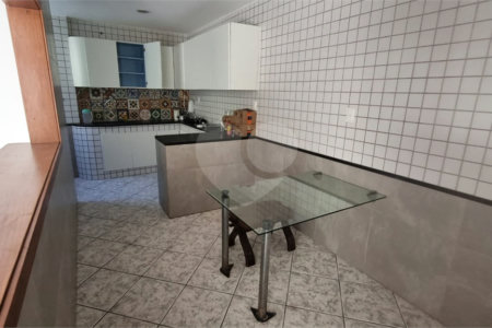 Casa de Vila à venda com 3 quartos, sendo 2 suítes,  em Tijuca, Rio de Janeiro, RJ