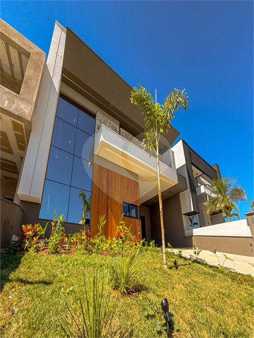 Casa à venda com 3 suítes no condomínio Residencial Dona Maria Candida, Indaiatuba - SP