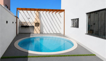 Casa à venda com 3 quartos, sendo 2 suítes, em Guriri, Cabo Frio, RJ