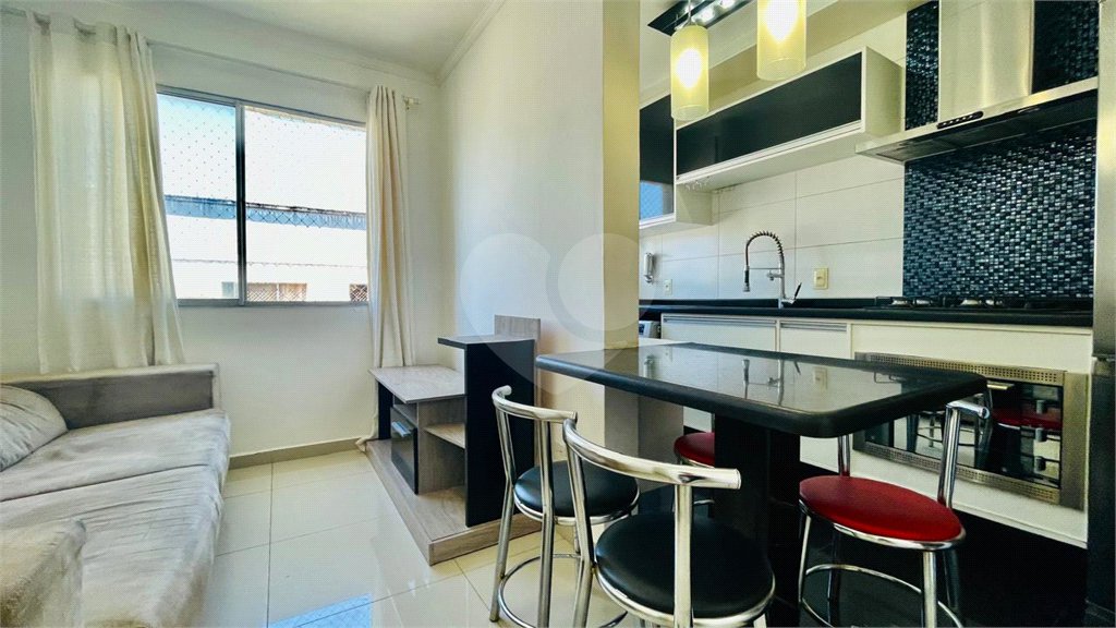 Apartamento à venda com 2 quartos em Vossoroca, Votorantim, SP