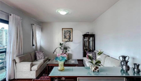 Apartamento à venda com 4 quartos, sendo 2 suítes,  em Vila Regente Feijó, São Paulo, SP
