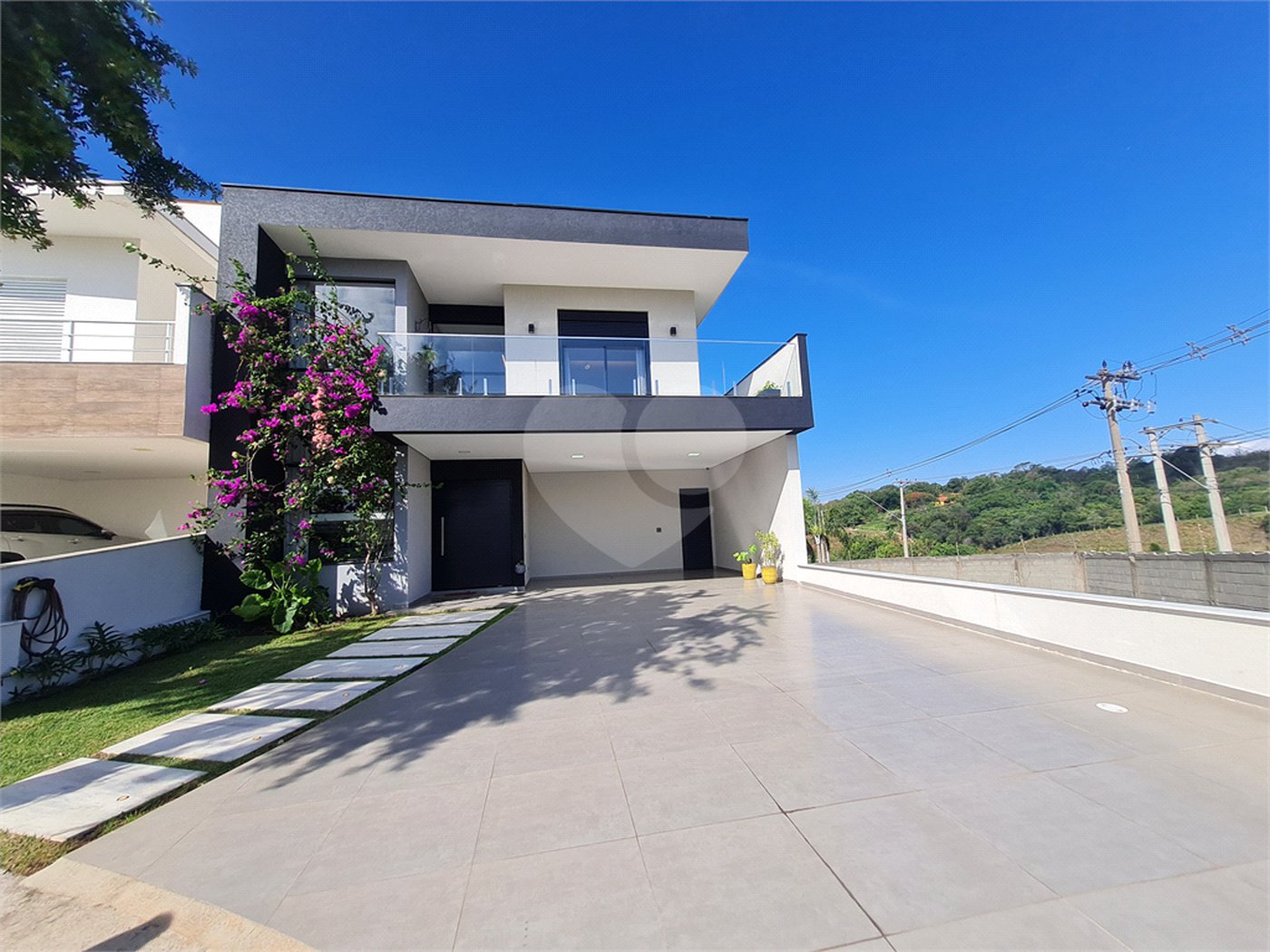 Casa à venda com 3 quartos, sendo 2 suítes, no condomínio Horizontes de Sorocaba, Sorocaba - SP