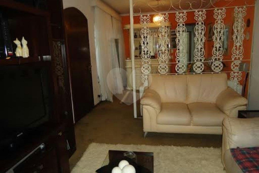 Sobrado à venda com 3 quartos, sendo 1 suíte,  em Jardim Franca, São Paulo, SP