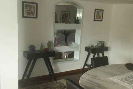 Casa à venda com 3 suítes em Jardim Franca, São Paulo, SP