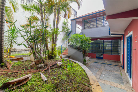 Sobrado à venda ou para alugar com 1 quarto em Alto da Boa Vista, São Paulo, SP