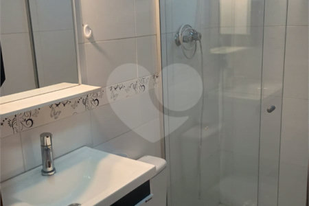 Casa à venda com 4 quartos, sendo 1 suíte, em Vila Cordeiro, São Paulo, SP