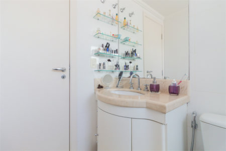 Apartamento à venda com 4 quartos, sendo 3 suítes,  em Indianópolis, São Paulo, SP