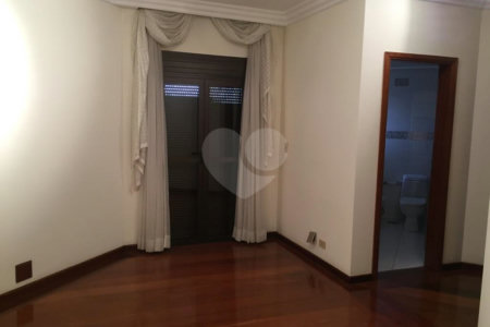 Apartamento à venda com 4 suítes em Bosque da Saúde, São Paulo, SP