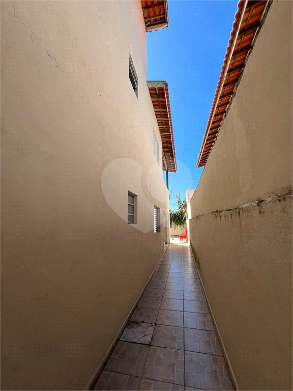 Casa à venda com 4 quartos, sendo 2 suítes, em Nova Cerejeira, Atibaia, SP