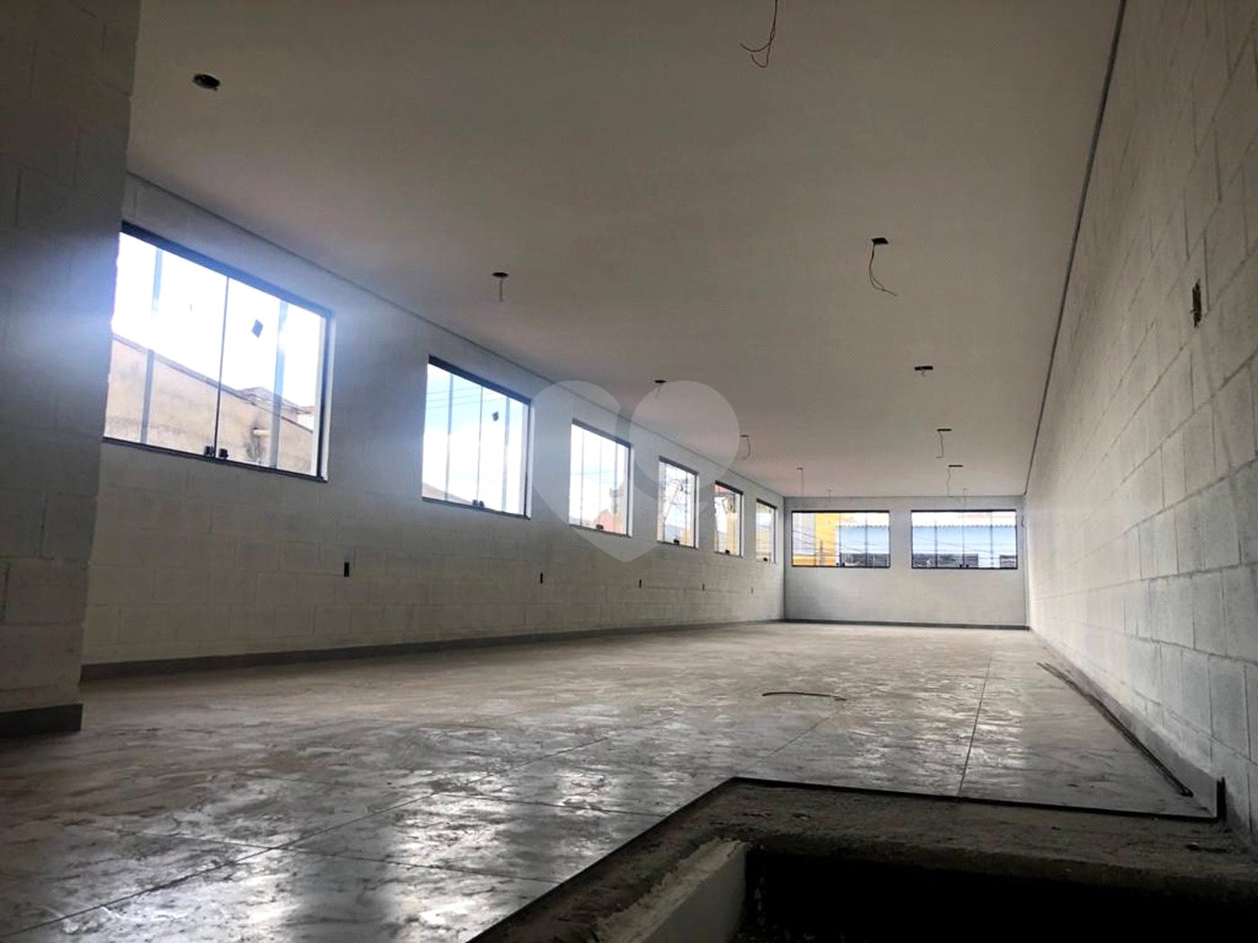 Salão Comercial para alugar em Vila Mogilar, Mogi das Cruzes, SP