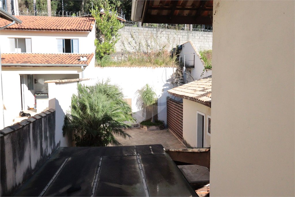 Casa à venda com 4 quartos, sendo 1 suíte, em Jardim Villaça, São Roque, SP