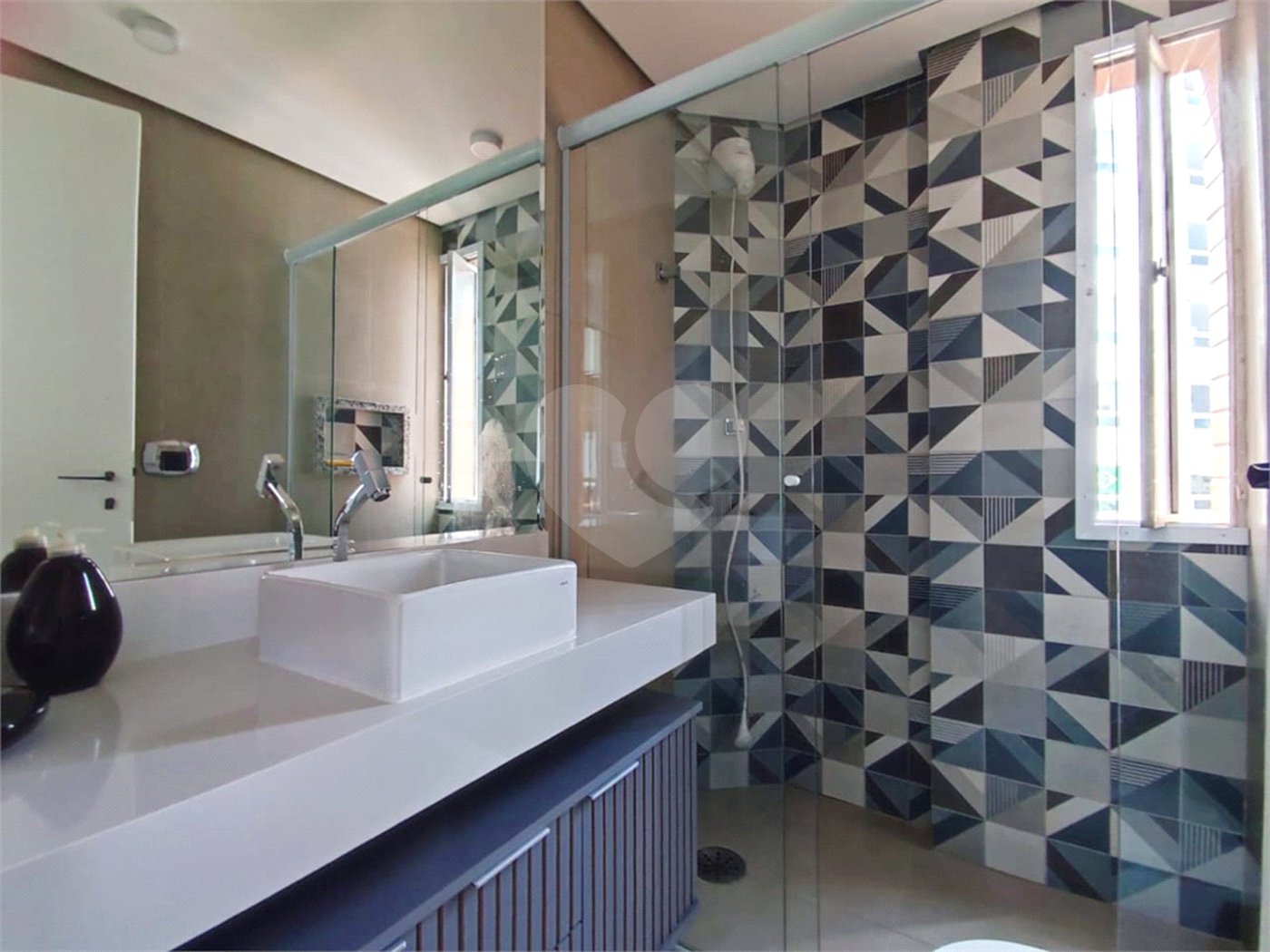 Apartamento à venda com 1 quarto em Indianópolis, São Paulo, SP