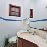 Casa à venda com 3 quartos, sendo 1 suíte, no condomínio Flores de Laet, São Paulo - SP