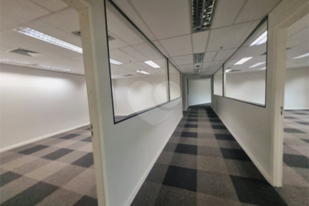 Sala à venda ou para alugar com 10 quartos em Butantã, São Paulo, SP