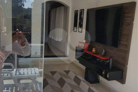 Sobrado à venda com 3 quartos, sendo 1 suíte,  em Jardim Olympia, São Paulo, SP