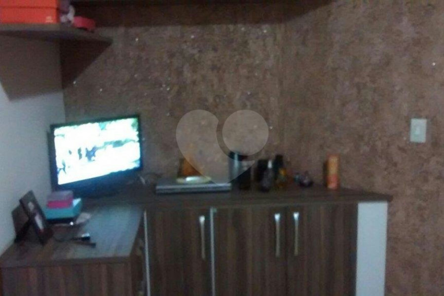 Sobrado à venda com 3 quartos, sendo 1 suíte, em Jardim Las Vegas, Guarulhos, SP