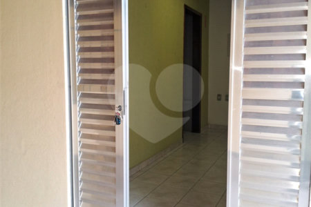 Casa à venda com 3 quartos em Anhangabaú, Jundiaí, SP