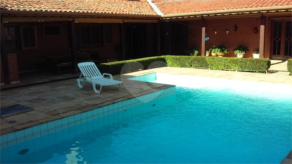 Casa à venda com 5 quartos, sendo 3 suítes,  no condomínio Portella, Itu - SP