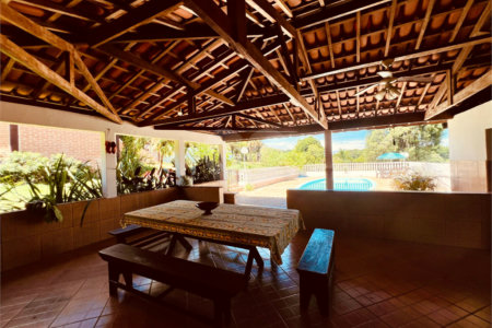 Chácara à venda com 4 quartos, sendo 2 suítes, em Jardim Conceição, São Roque, SP