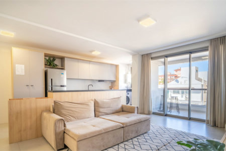 Apartamento à venda com 3 suítes em Jurerê, Florianópolis, SC