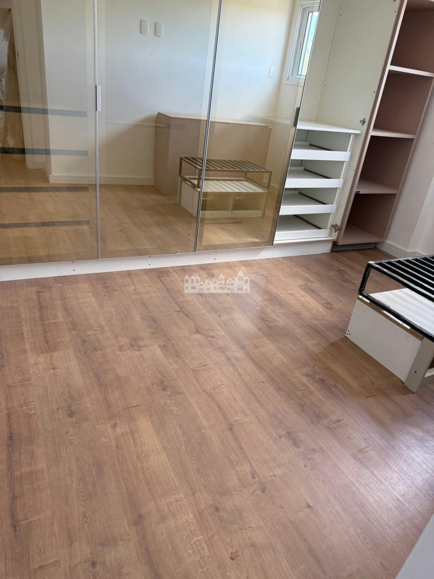 Apartamento para alugar com 3 suítes em Vila Helena, Atibaia, SP