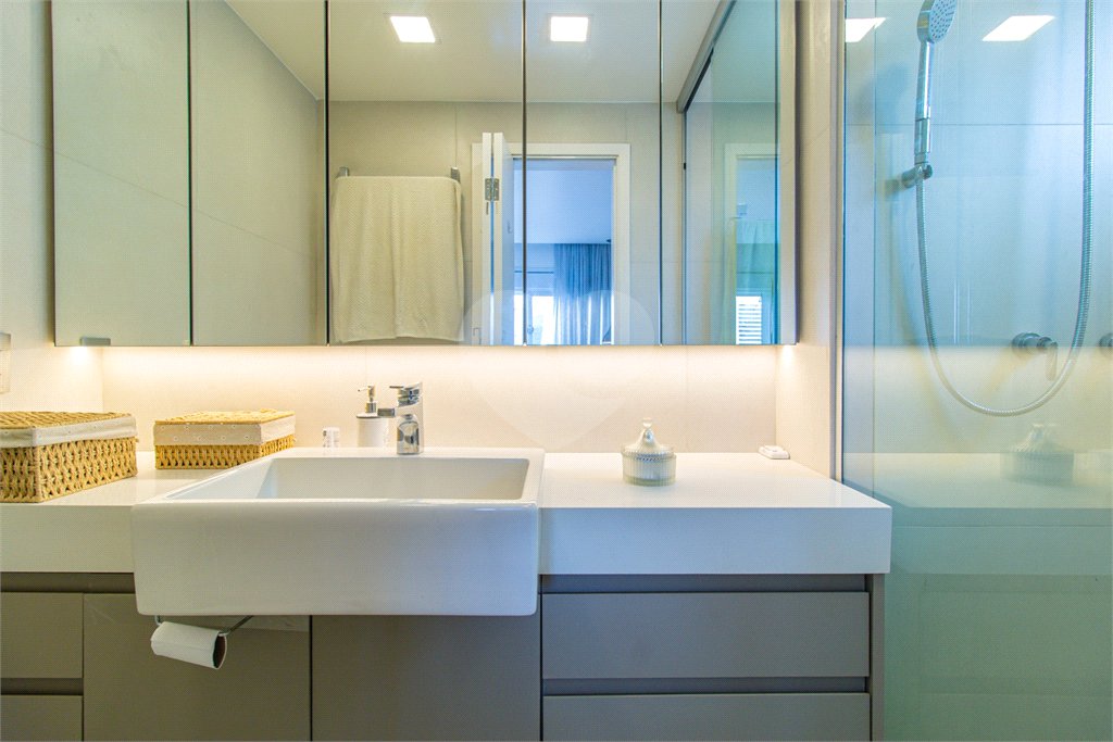 Apartamento à venda com 3 suítes em Chácara Santo Antônio, São Paulo, SP